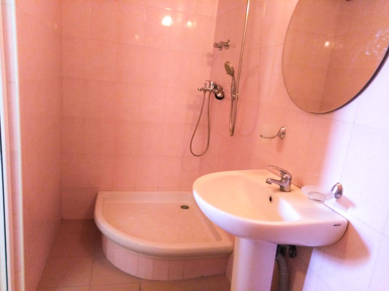 Rest Guest House Ереван Экстерьер фото