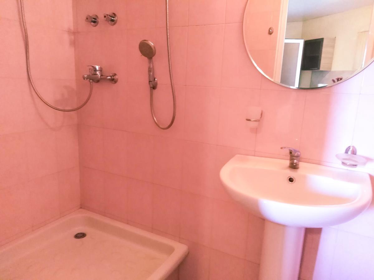 Rest Guest House Ереван Экстерьер фото