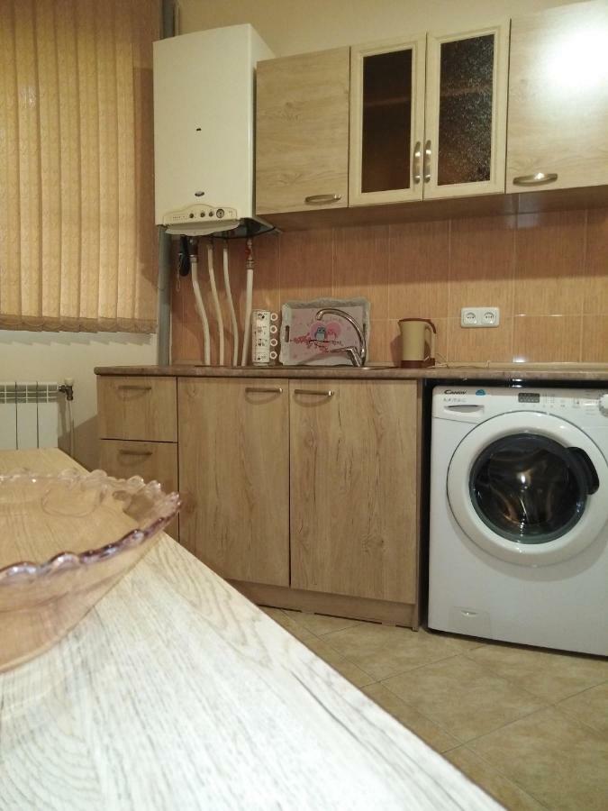 Rest Guest House Ереван Экстерьер фото