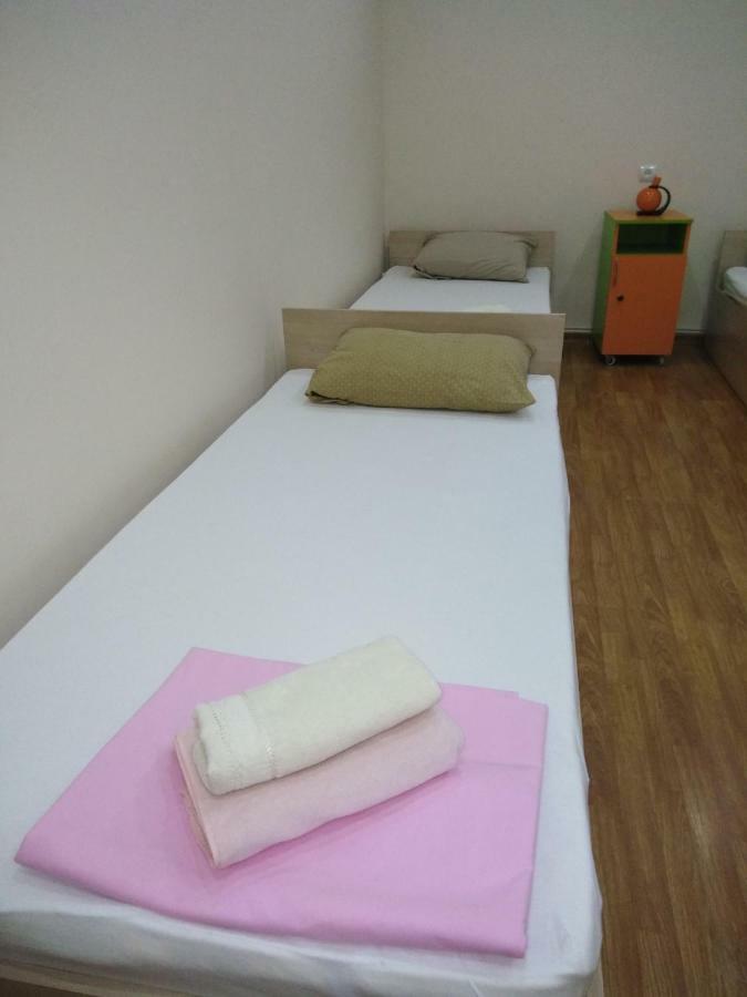 Rest Guest House Ереван Экстерьер фото