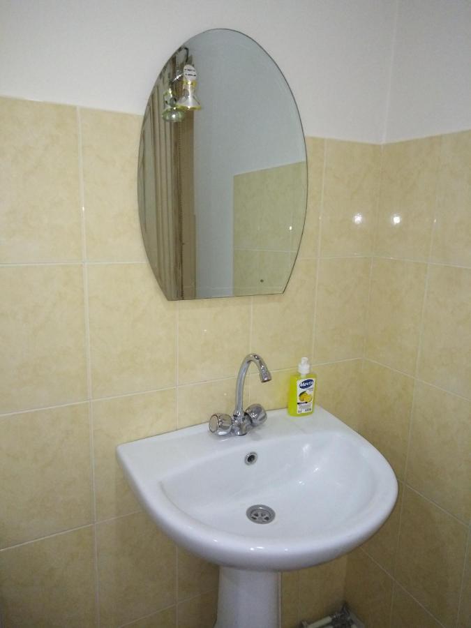 Rest Guest House Ереван Экстерьер фото